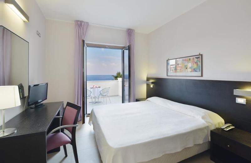 Mareluna Hotel